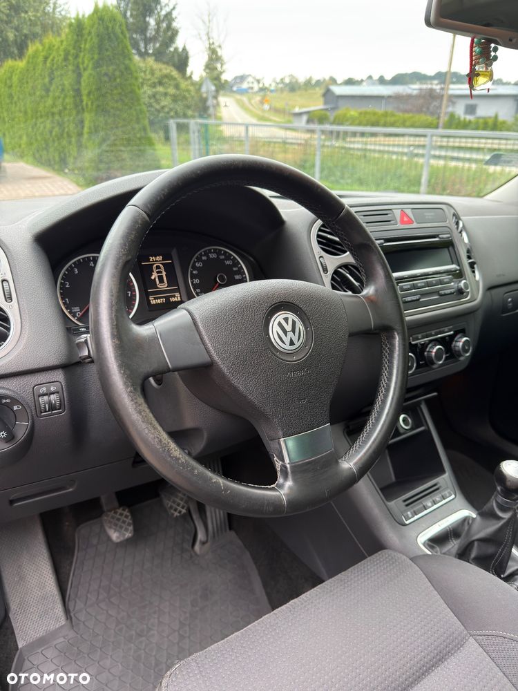 Volkswagen Tiguan 1.4 TSI Sport & Style - 17