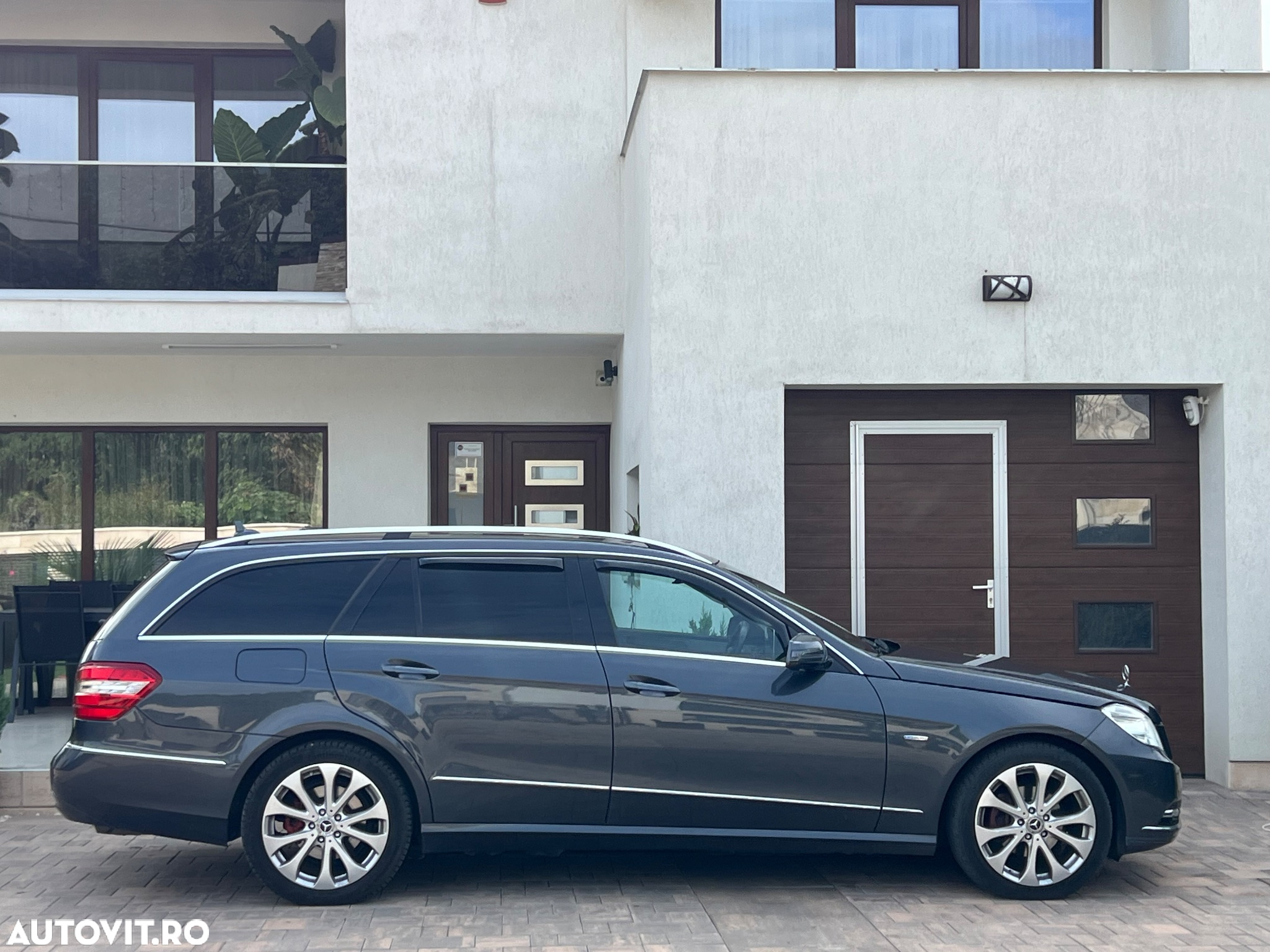 Mercedes-Benz E 200 T BlueTEC 7G-TRONIC Elegance - 16