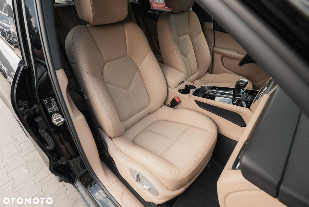 Porsche Macan Standard - 17