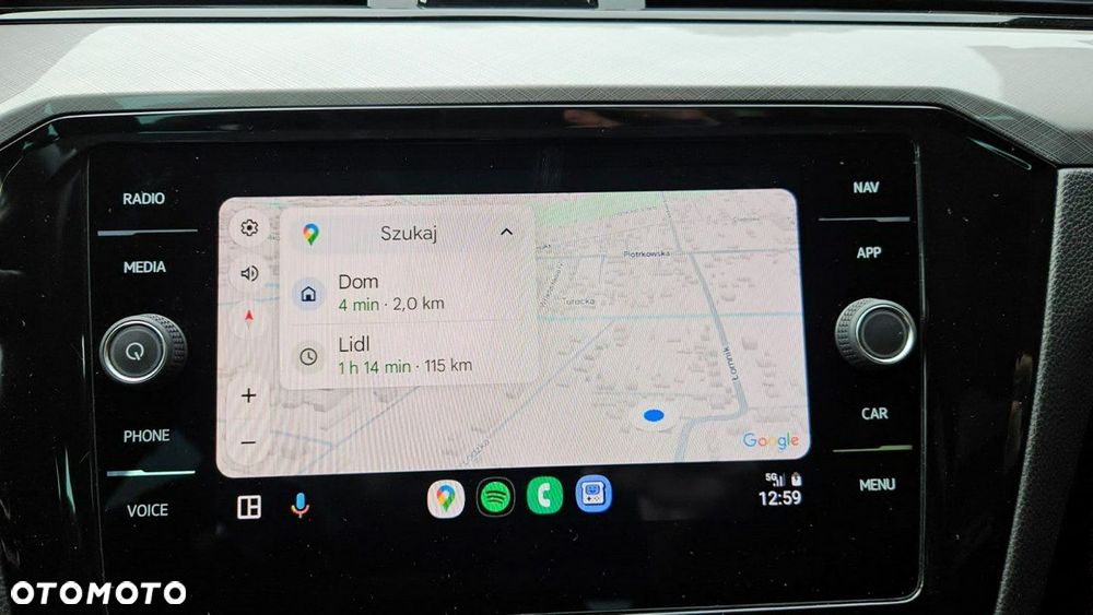 Volkswagen Passat - 31