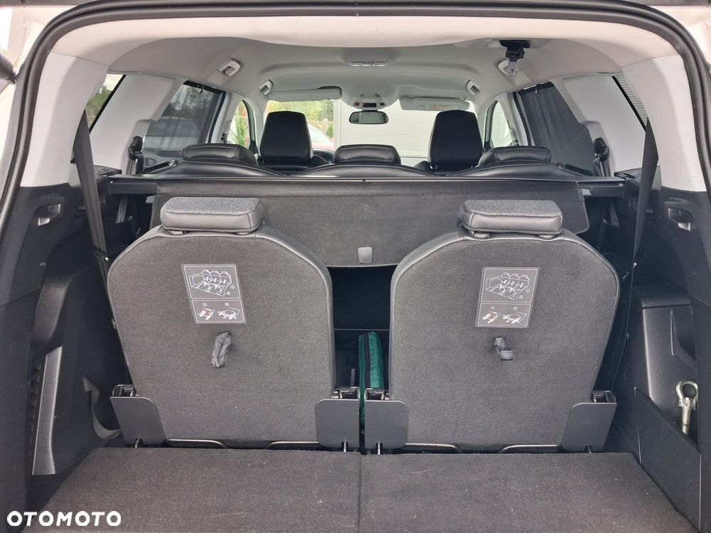 Peugeot 5008 PureTech 130 EAT8 Stop & Start Allure Business-Paket - 28