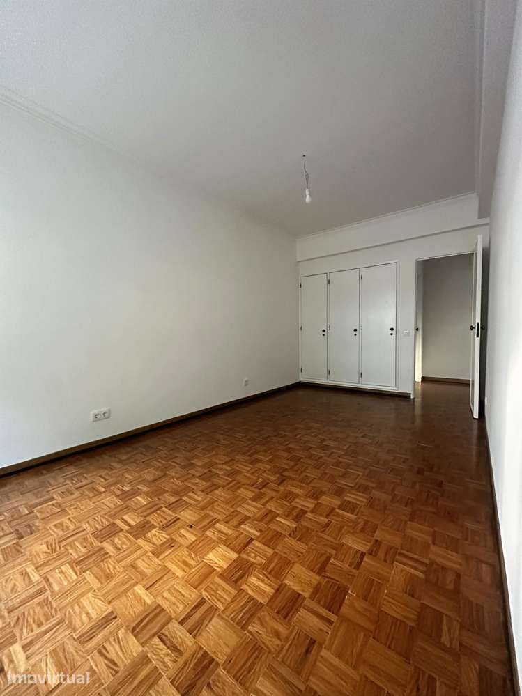 Apartamento T3 com 2 casas de banho em Odivelas - Grande imagem: 4/9