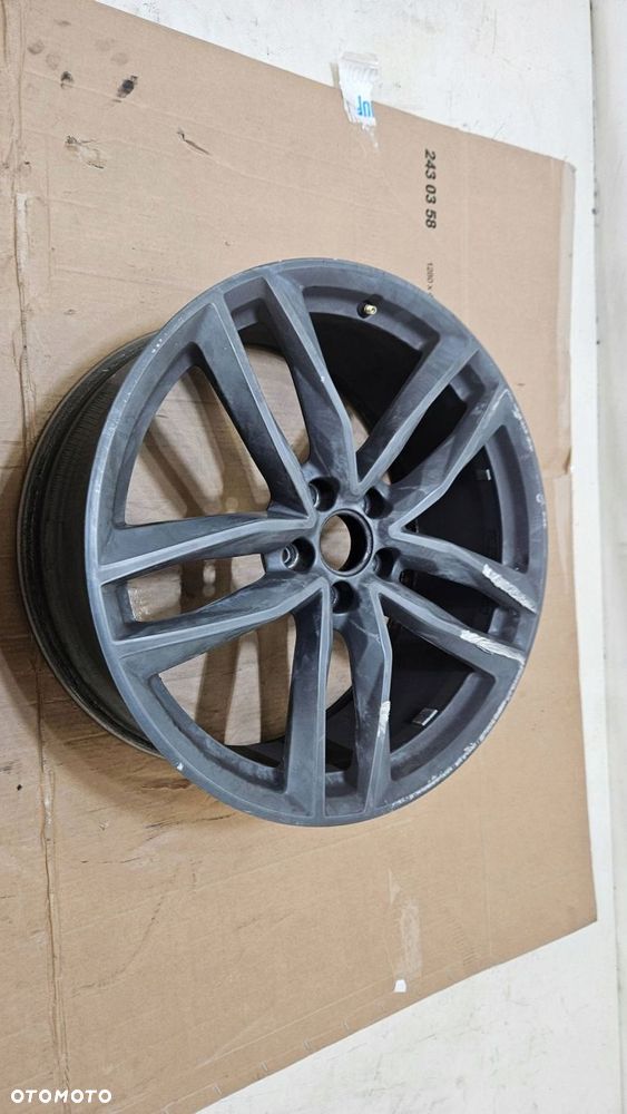 felga aluminiowa audi s6 c7 8.5x20" et43 4g9601025n - 2