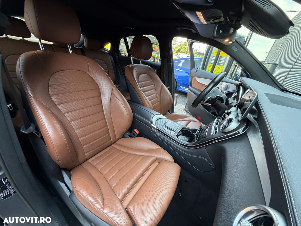 Mercedes-Benz GLC Coupe 300 4MATIC - 10