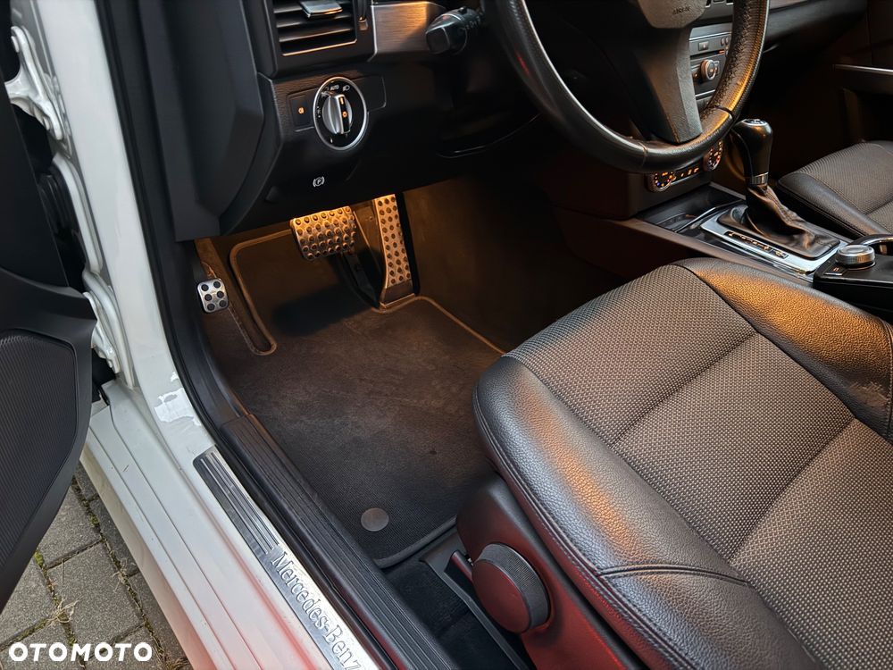 Mercedes-Benz GLK - 29