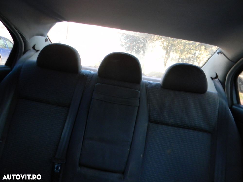 Dezmembrari  Skoda SUPERB 1 (3U)  2001  > 2008 1.9 TDI Motorina - 41