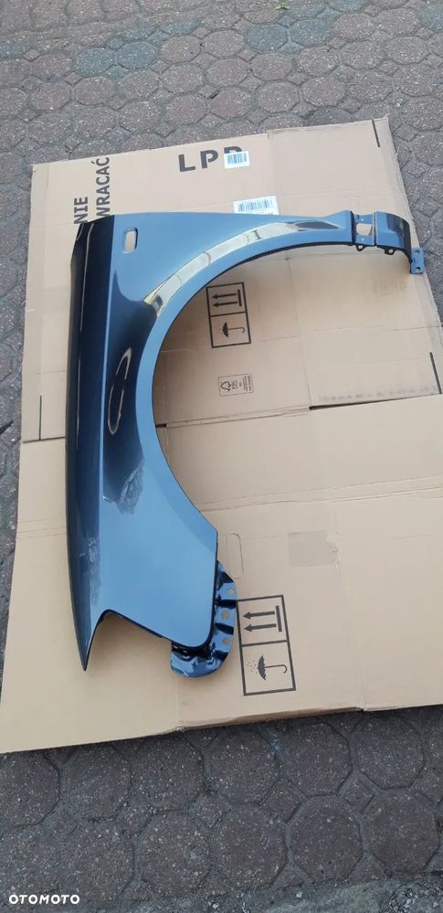 Błotnik lewy Audi A3 8P LX7Z szary metalik delfingrau pasuje do wersji 3D i 5D od 2003 do 2008 - 1