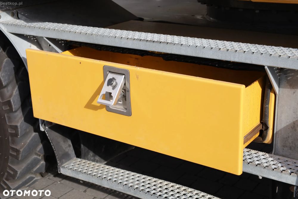 Liebherr A918 Compact Litronic - 26