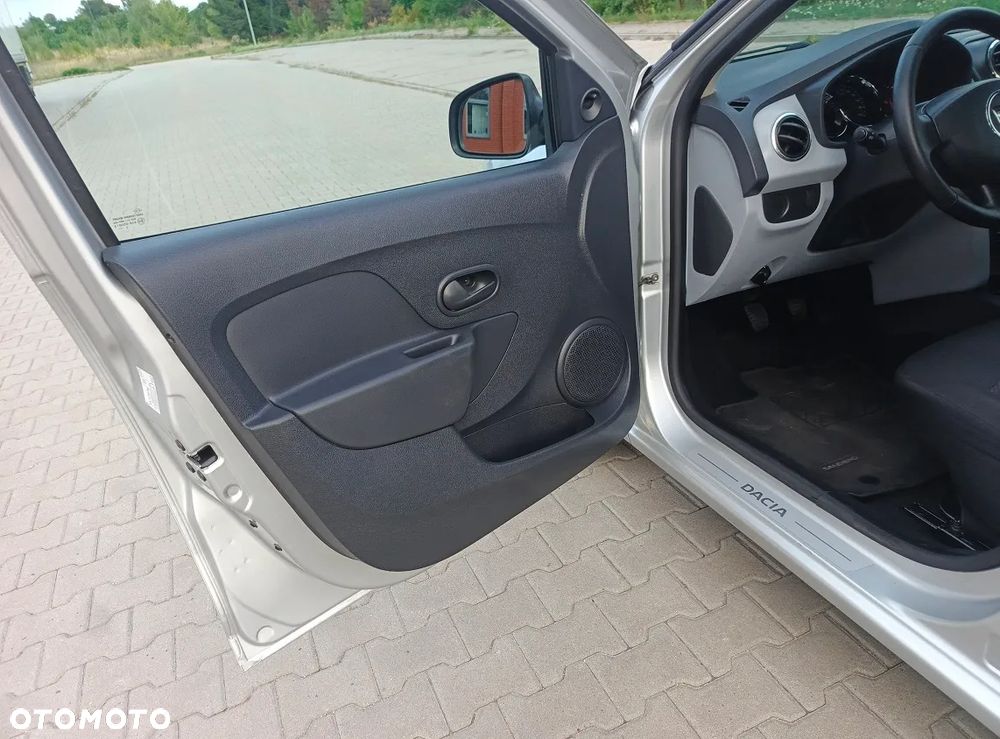 Dacia Sandero 1.2 16V 75 Laureate - 24