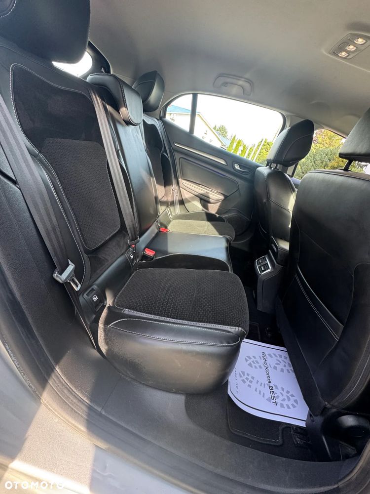 Renault Megane ENERGY TCe 100 EXPERIENCE - 9