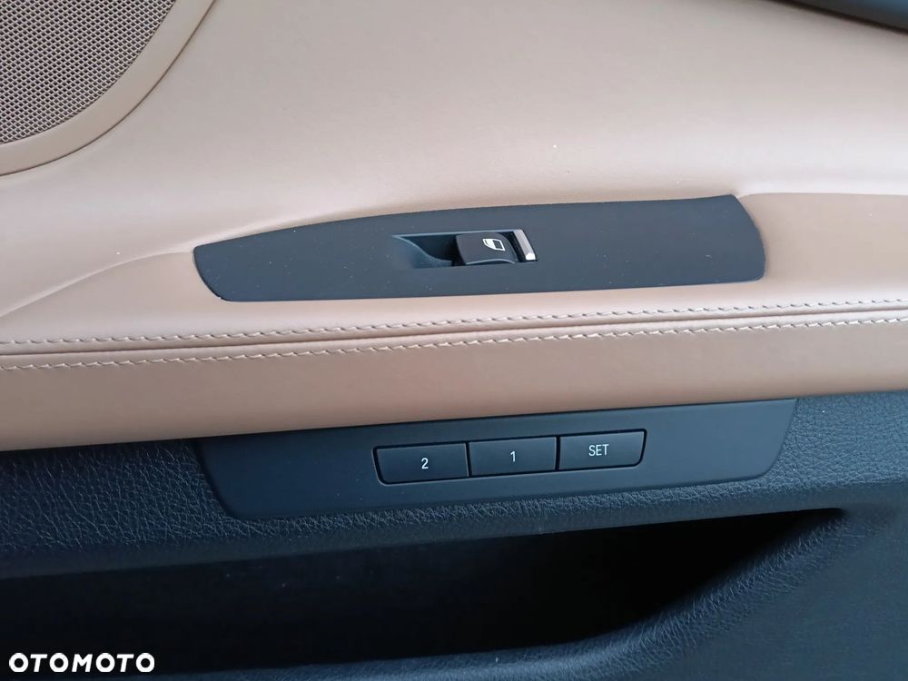 BMW Seria 7 - 29