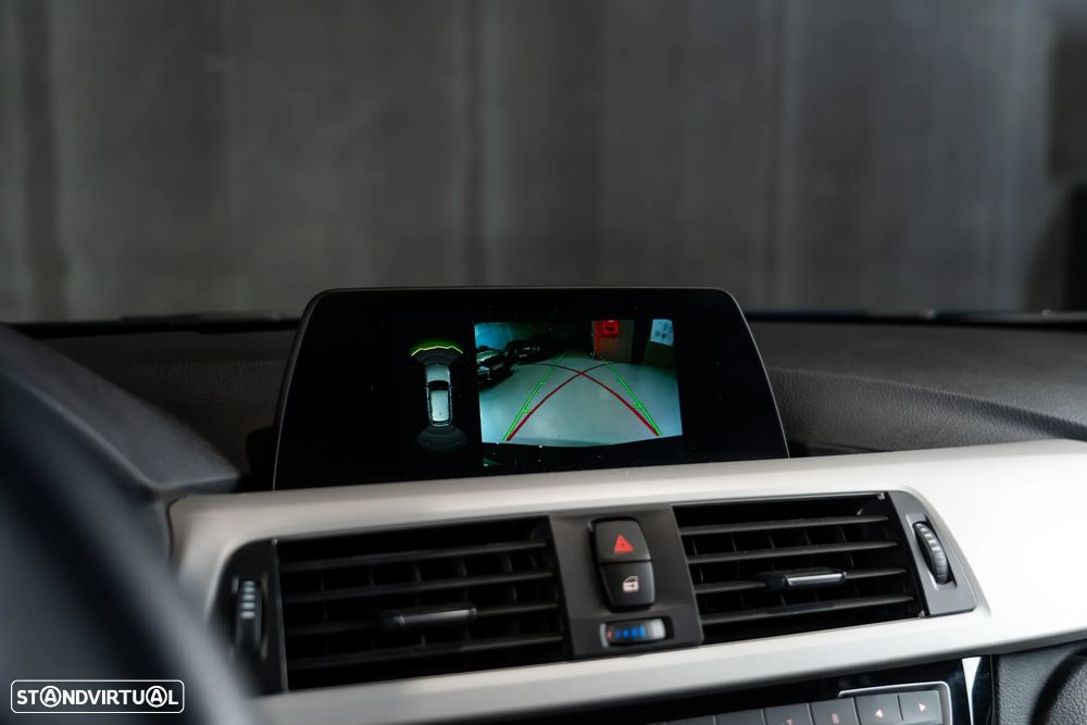 BMW 318 d Advantage - 14