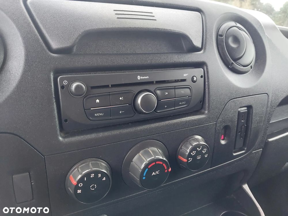 Renault Renault Master 6 Biegowy 2.3dci 135 km L2H2 Klimatyzacja - 24