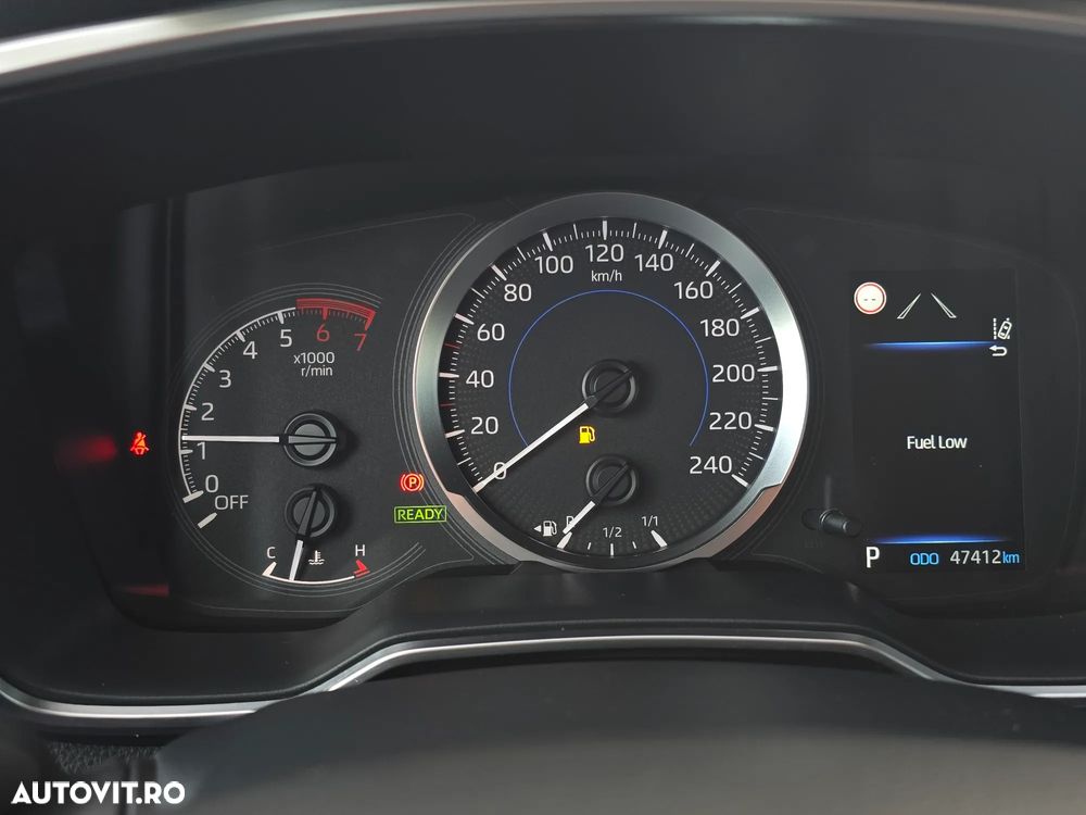 Toyota Corolla 1.8 HSD Business - 7