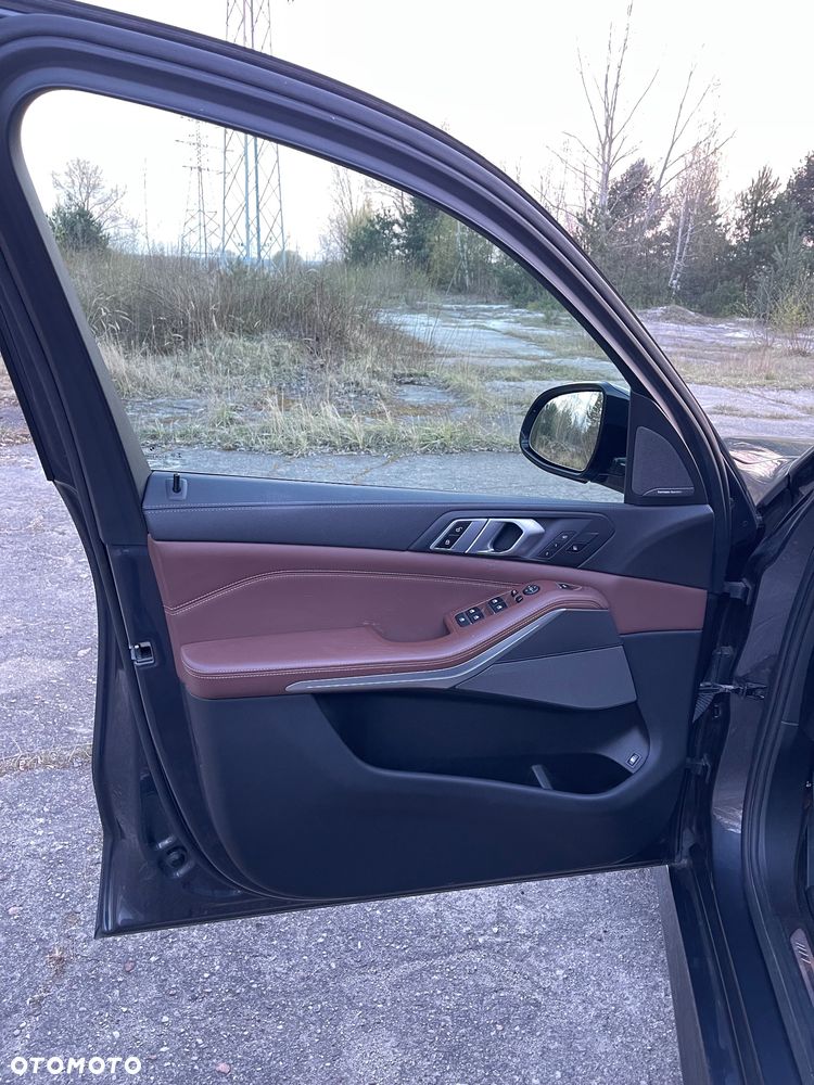 BMW X5 xDrive45e - 22