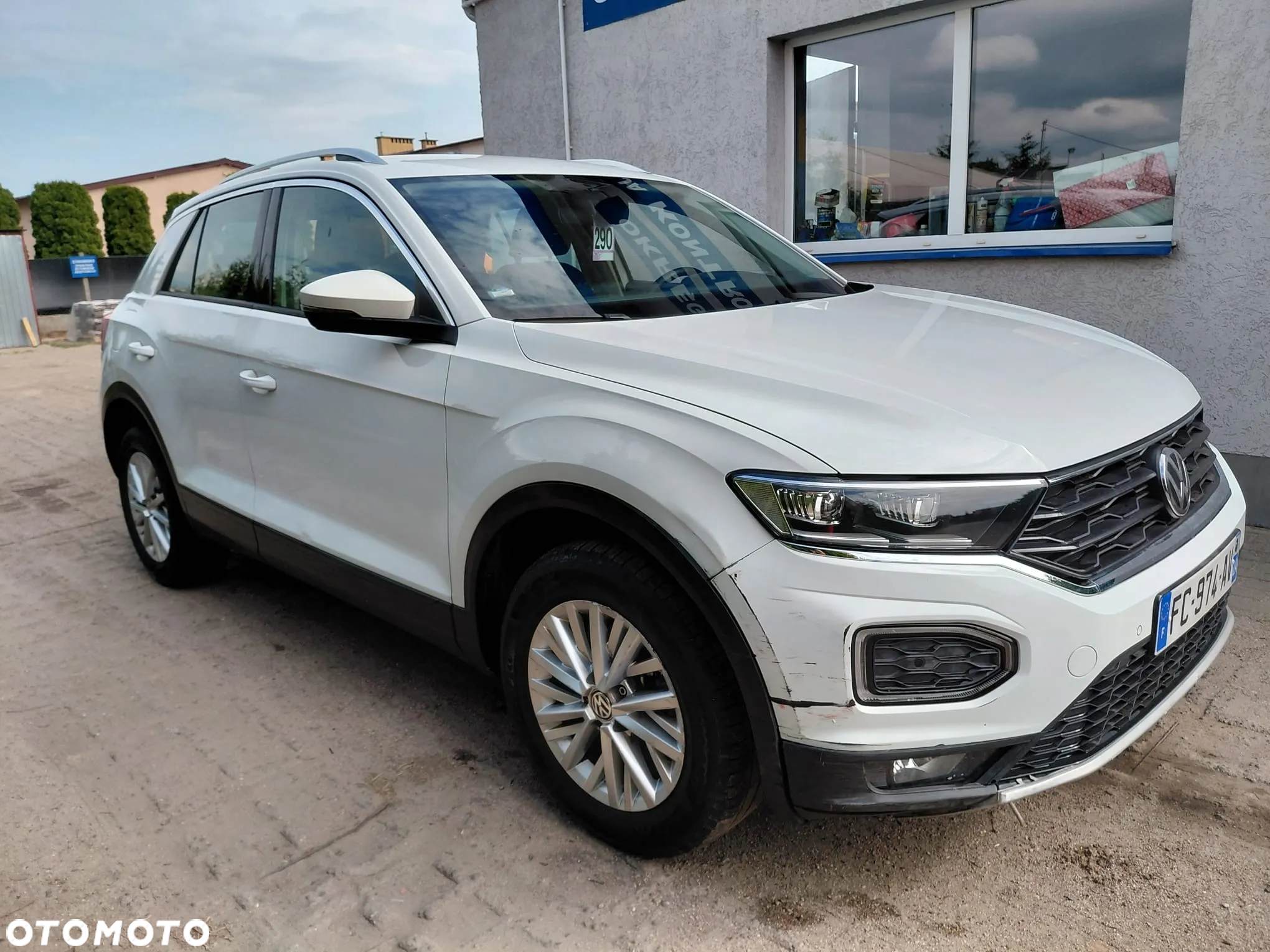 Volkswagen T-Roc - 3