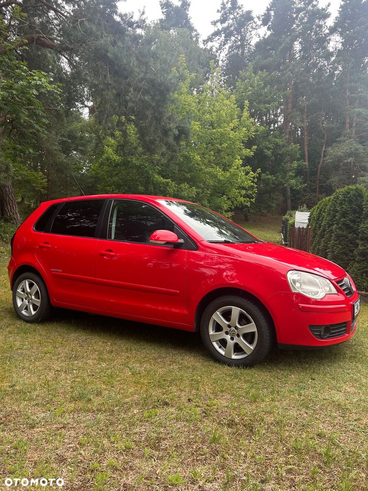 Volkswagen Polo - 2