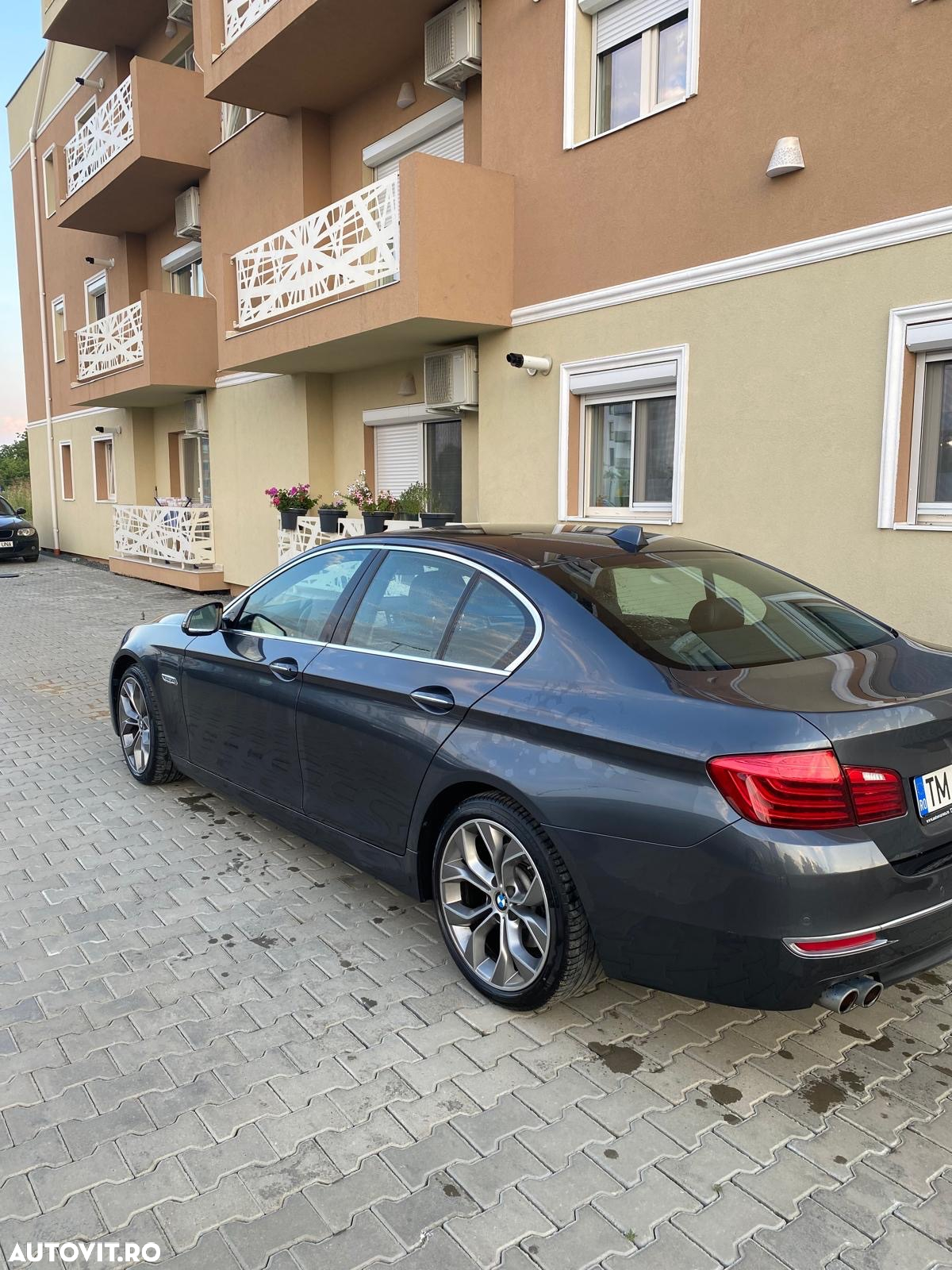 BMW Seria 5 520d AT - 4