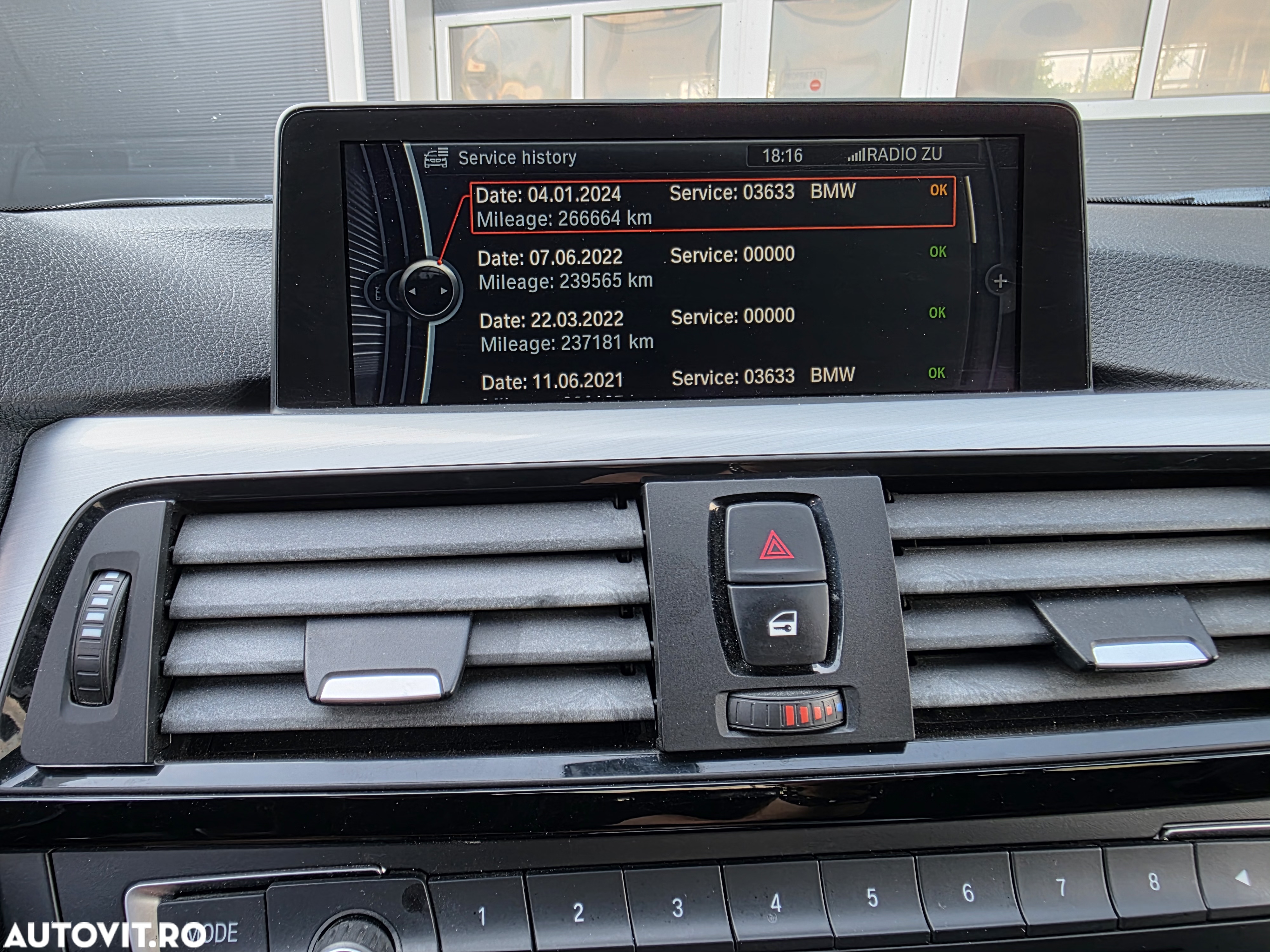 BMW Seria 3 320d Aut. Sport Line - 24