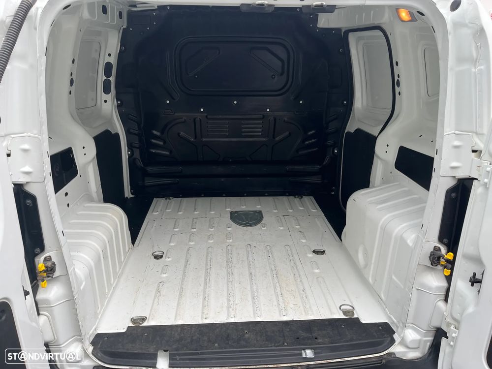 Fiat Fiorino Adventure IVA Dedutível - 10