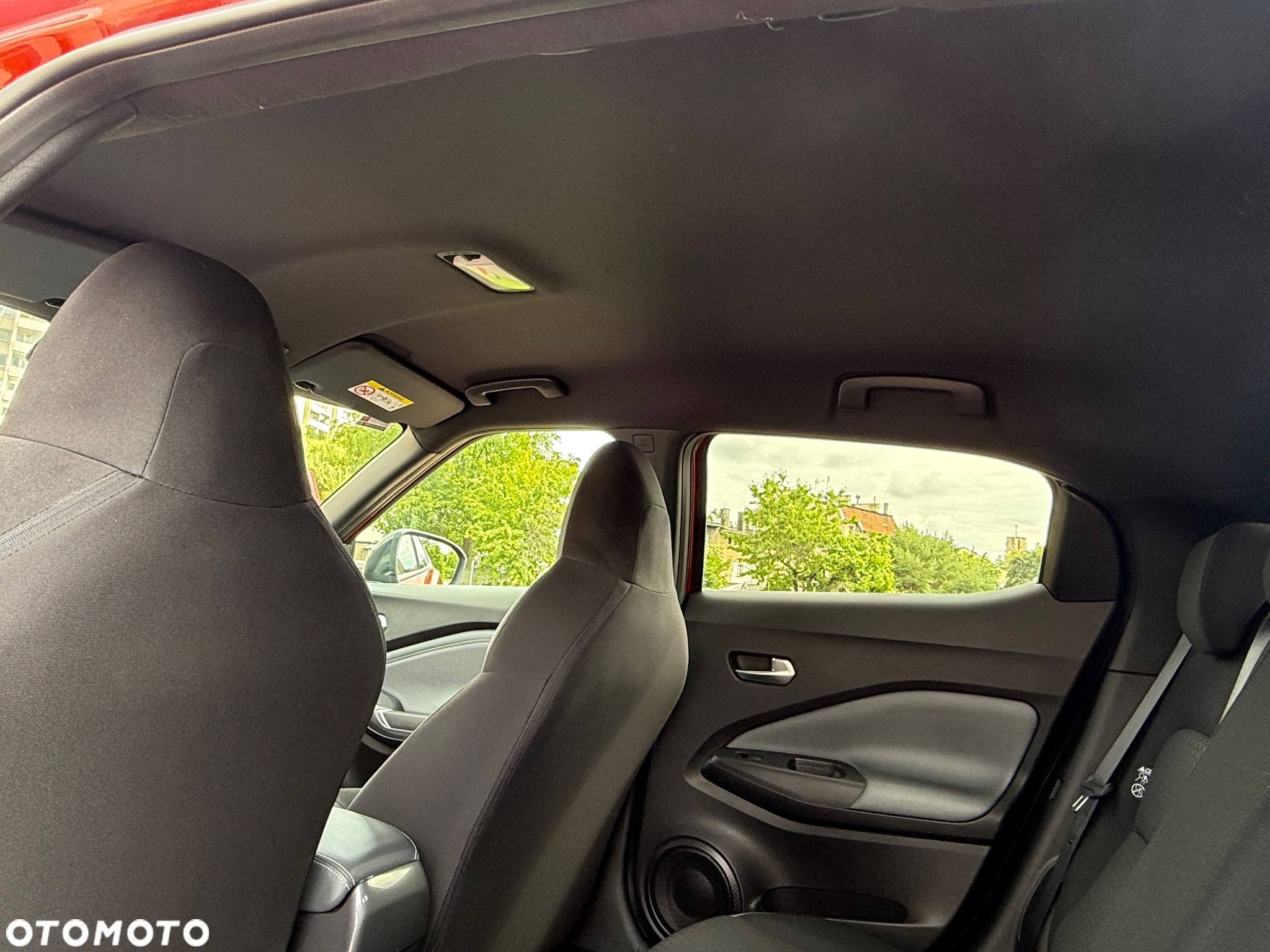 Nissan Juke 1.0 DIG-T N-Connecta - 28