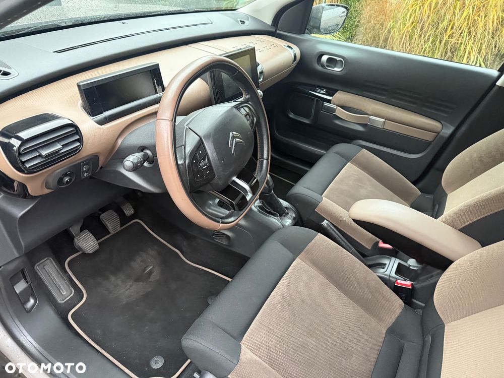 Citroën C4 Cactus 1.2 PureTech Shine S&S - 22