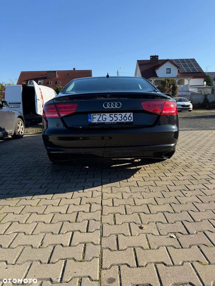 Audi A8 - 6