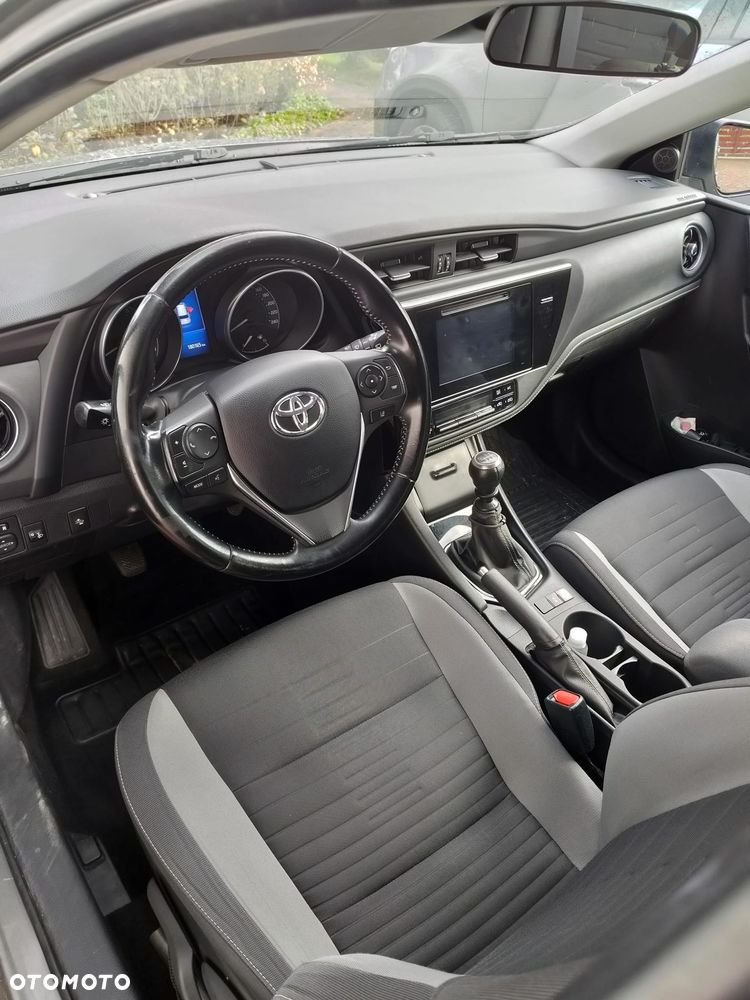 Toyota Auris 1.2 T Premium - 6