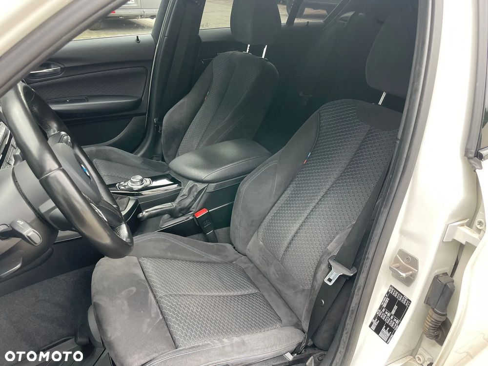 BMW Seria 1 120d M Sport - 30