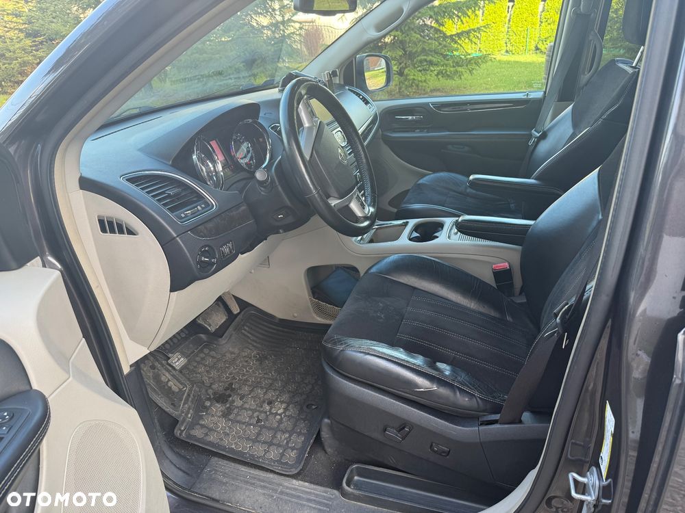 Lancia Voyager 2.8CRD Gold - 7