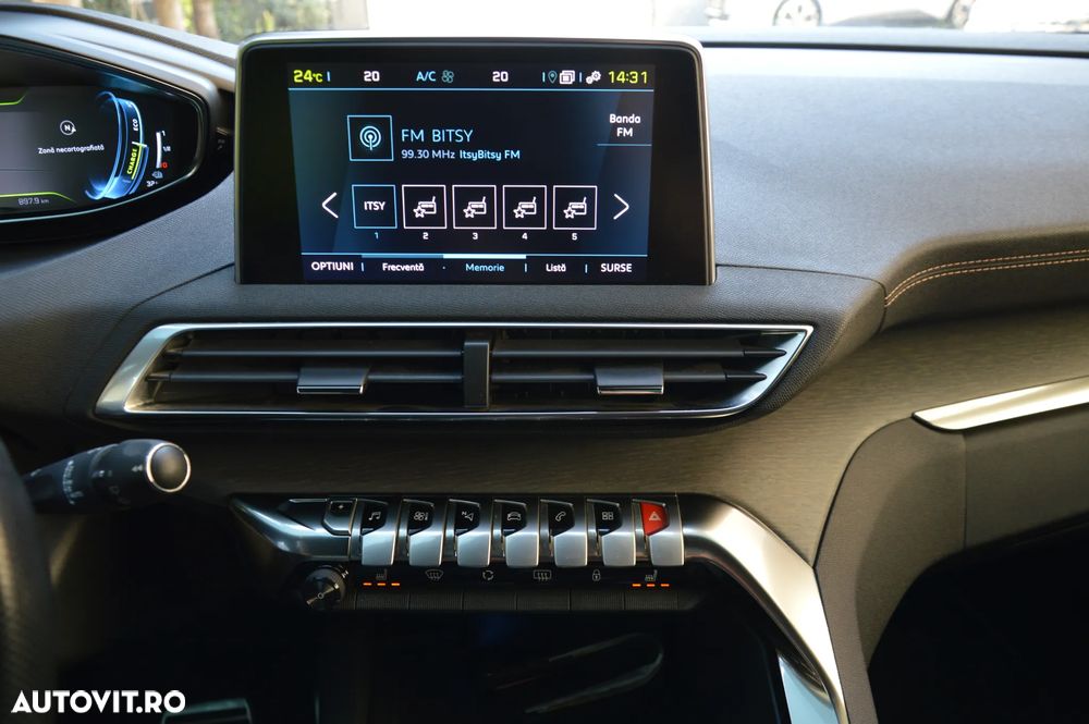 Peugeot 3008 PHEV 300 EAT8 4X4 GT - 17