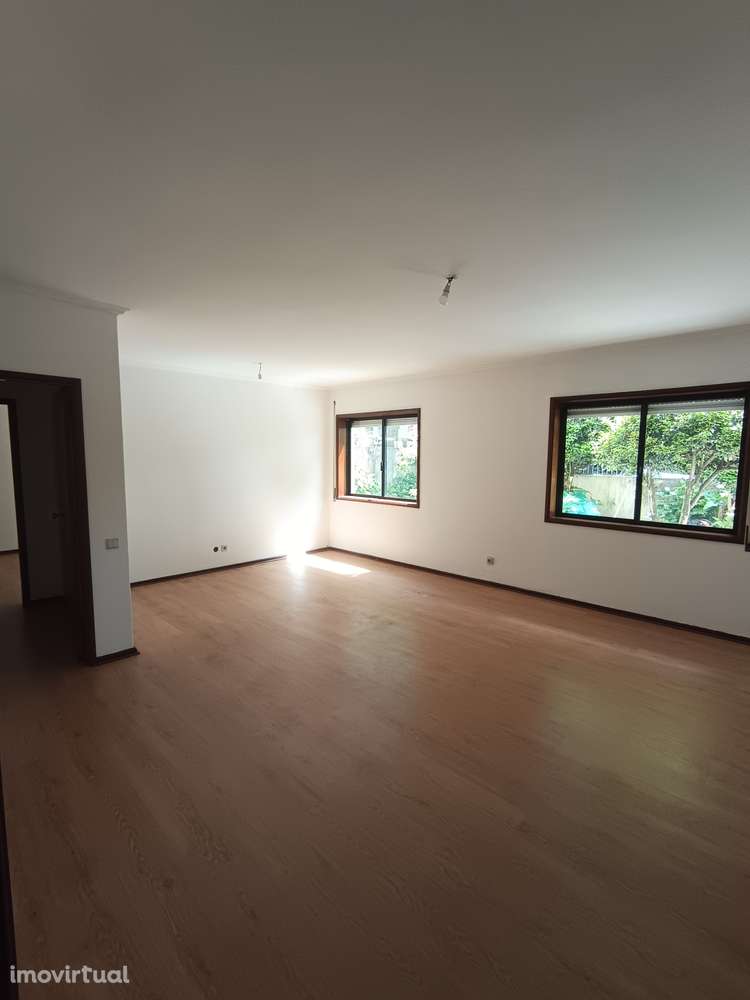 Apartamento com Potencial para conversão em T2, Matosinhos - Grande imagem: 2/22