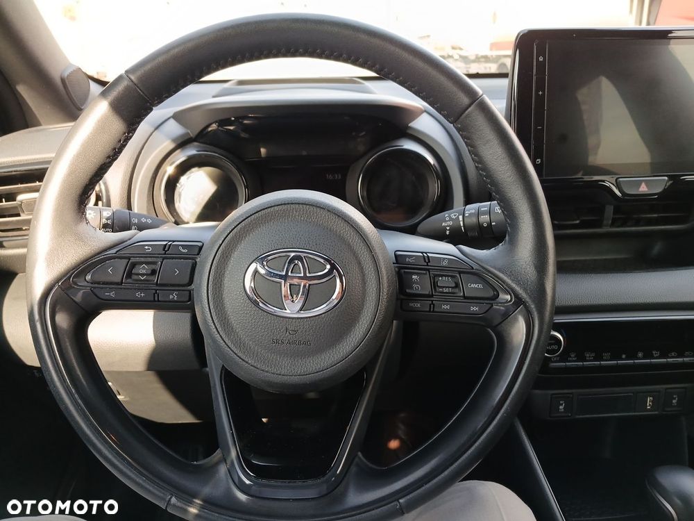 Toyota Yaris - 17