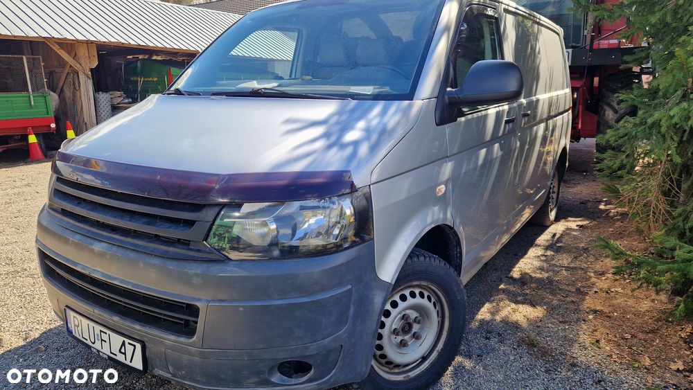 Volkswagen T5 - 10