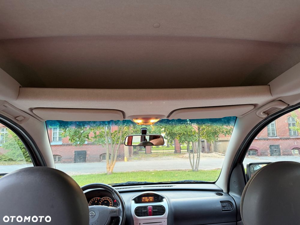 Opel Combo Tour N-Joy - 34