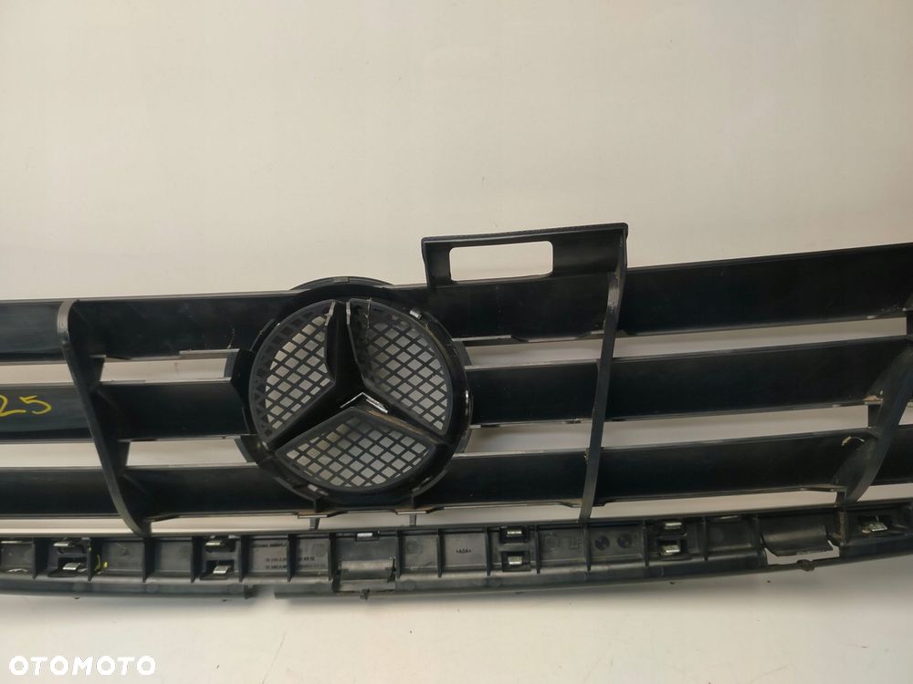 mercedes w169 lift 08r- grill atrapa chłodnicy 1698800083 - 11