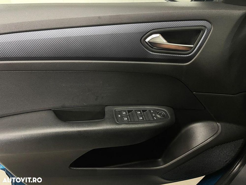 Renault Arkana E-TECH 145 Evolution - 24