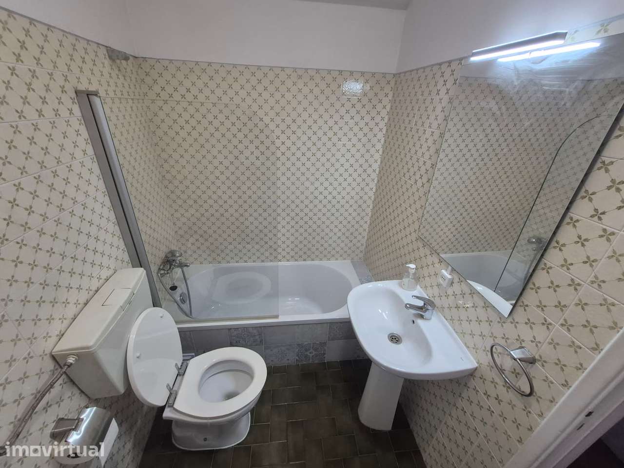 Quarto duplo mobilado em Alhandra por 600€ - Grande imagem: 3/19