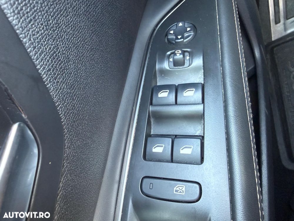 Peugeot 3008 2.0 BlueHDI S&S EAT6 GT - 25