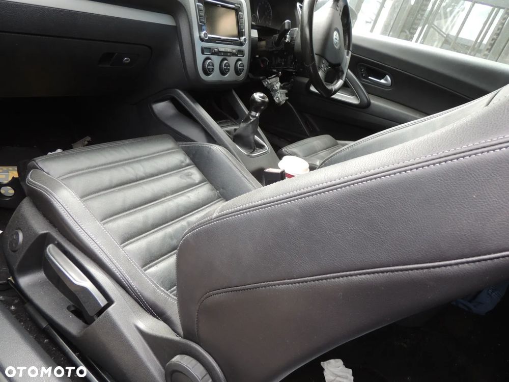Fotele, kanapy Volkswagen Scirocco '09 1K8 - 2
