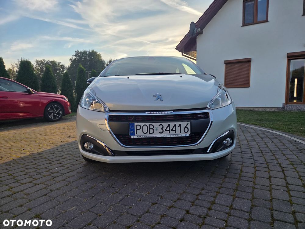 Peugeot 208 PureTech 110 Stop & Start Allure - 4