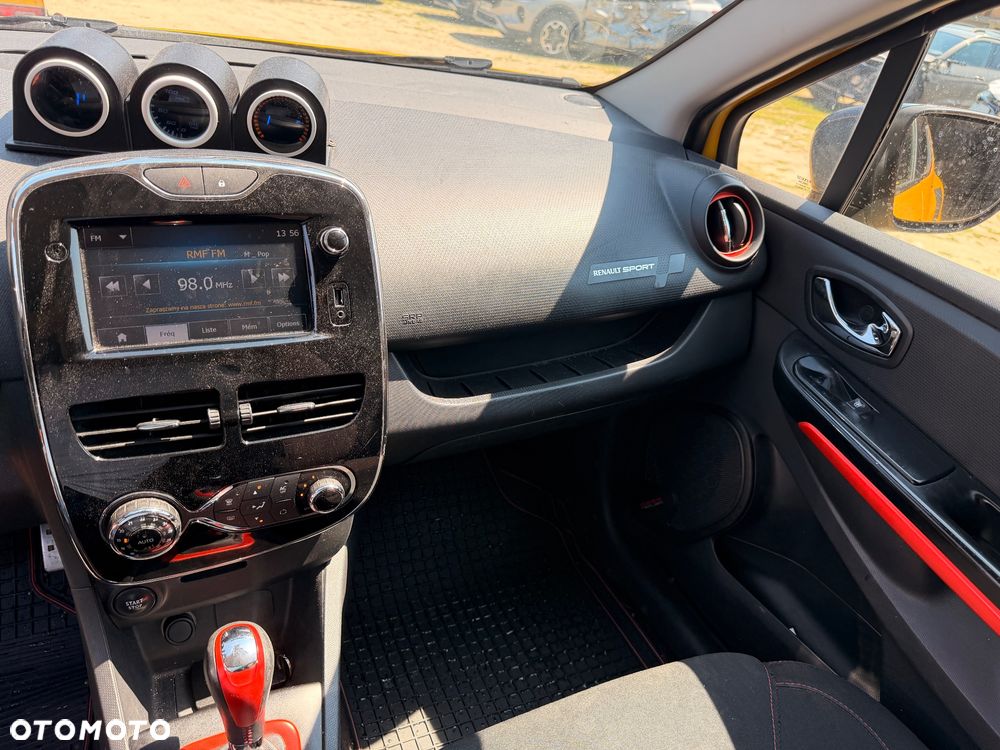 Renault Clio TCe 200 EDC Sport R.S - 27