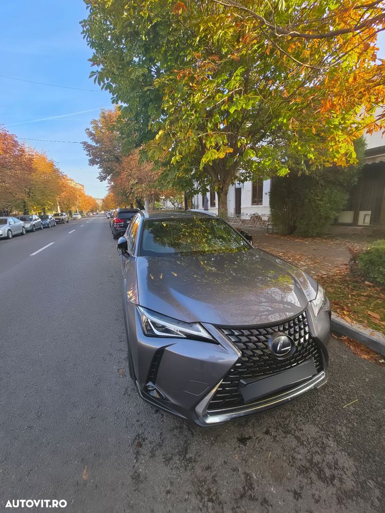 Lexus UX