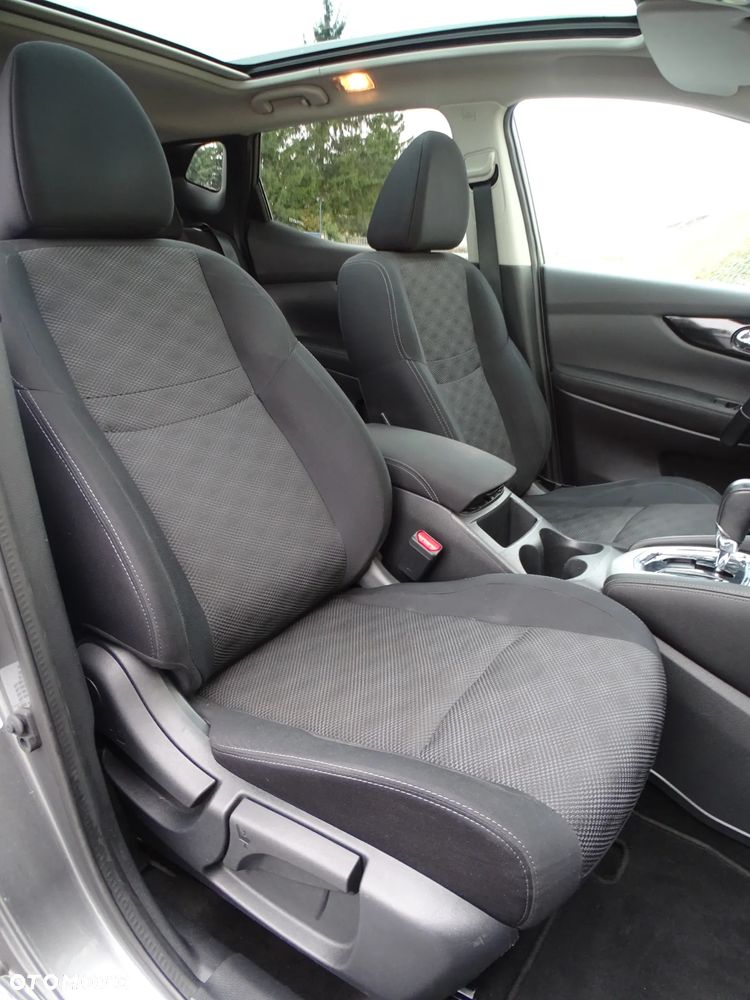 Nissan Qashqai 1.2 DIG-T Xtronic TEKNA+ - 23