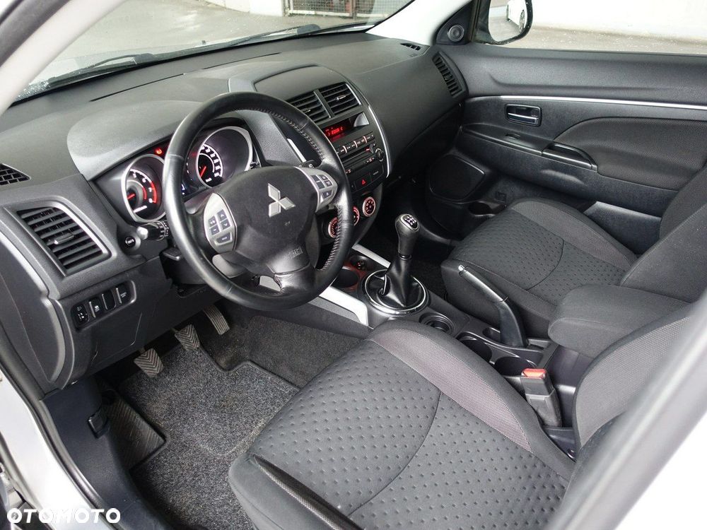 Mitsubishi ASX 1.6 2WD Invite - 12