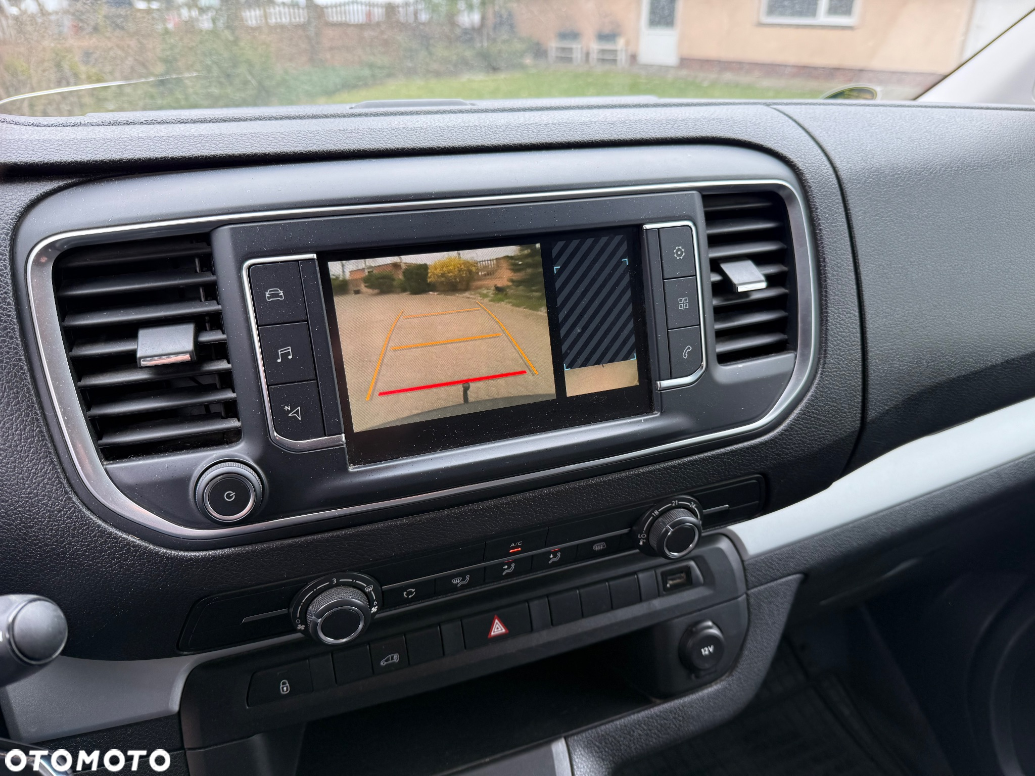 Opel VIVARO - 27