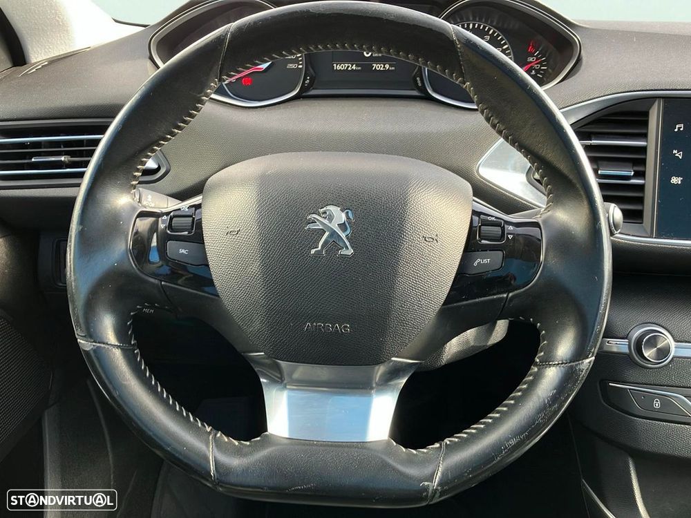 Peugeot 308 SW 1.2 PureTech Allure Pack - 11