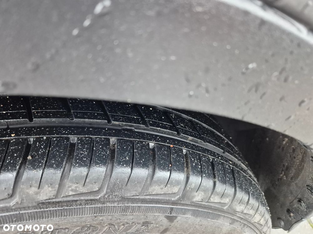 Ford Kuga 1.5 EcoBoost FWD Edition ASS GPF - 18