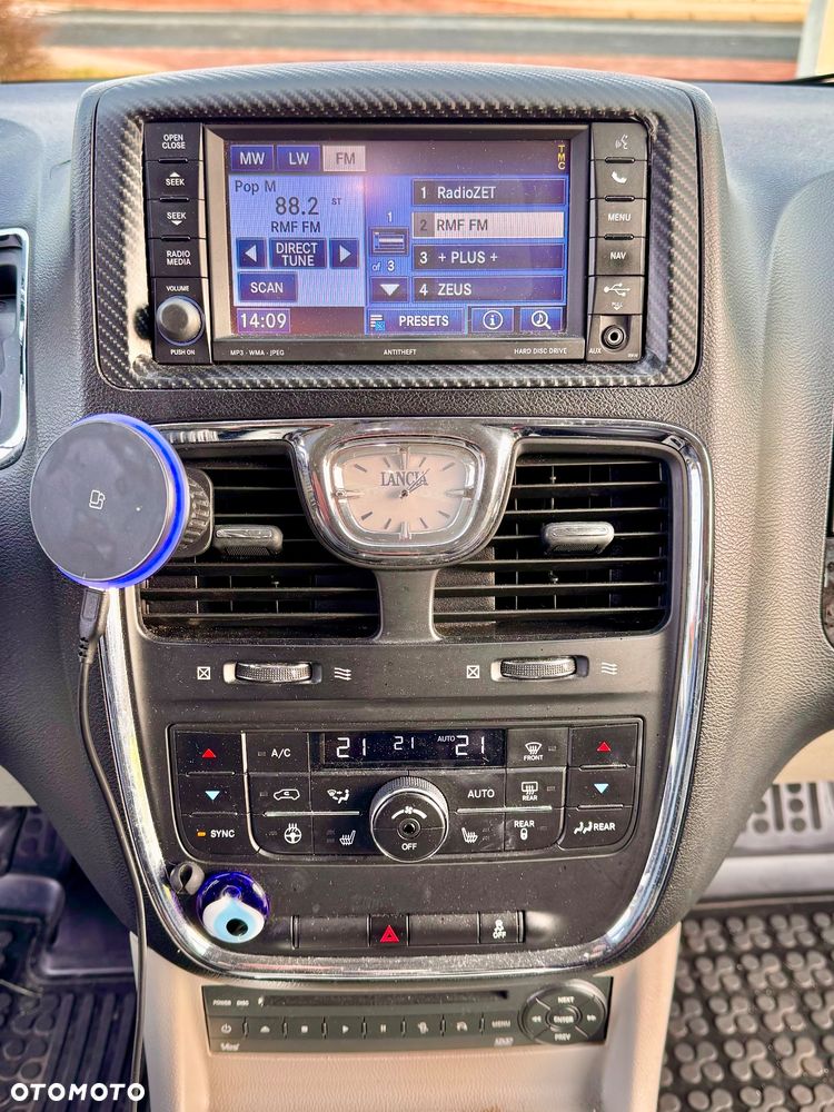 Lancia Voyager 2.8CRD Gold - 21