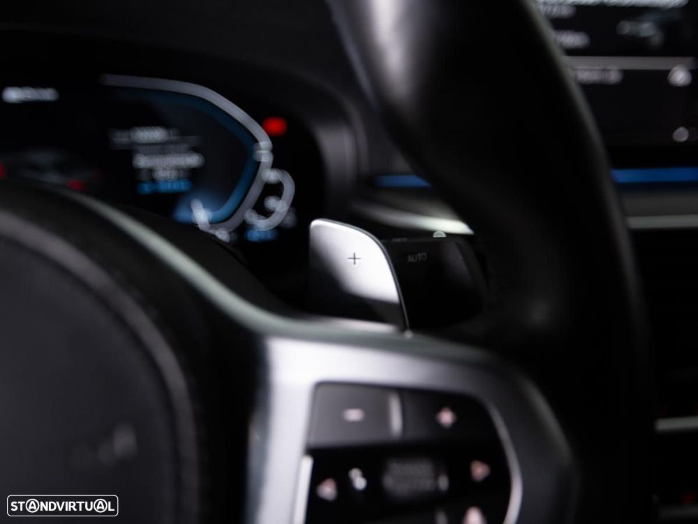 BMW 520 e - 32